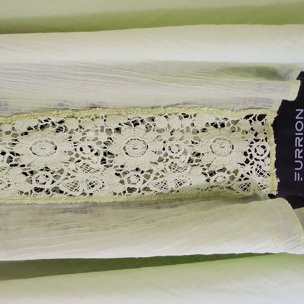 WILL BE GONE SOON) NWOT, "Flower embriodered top) - Picture 7 of 13